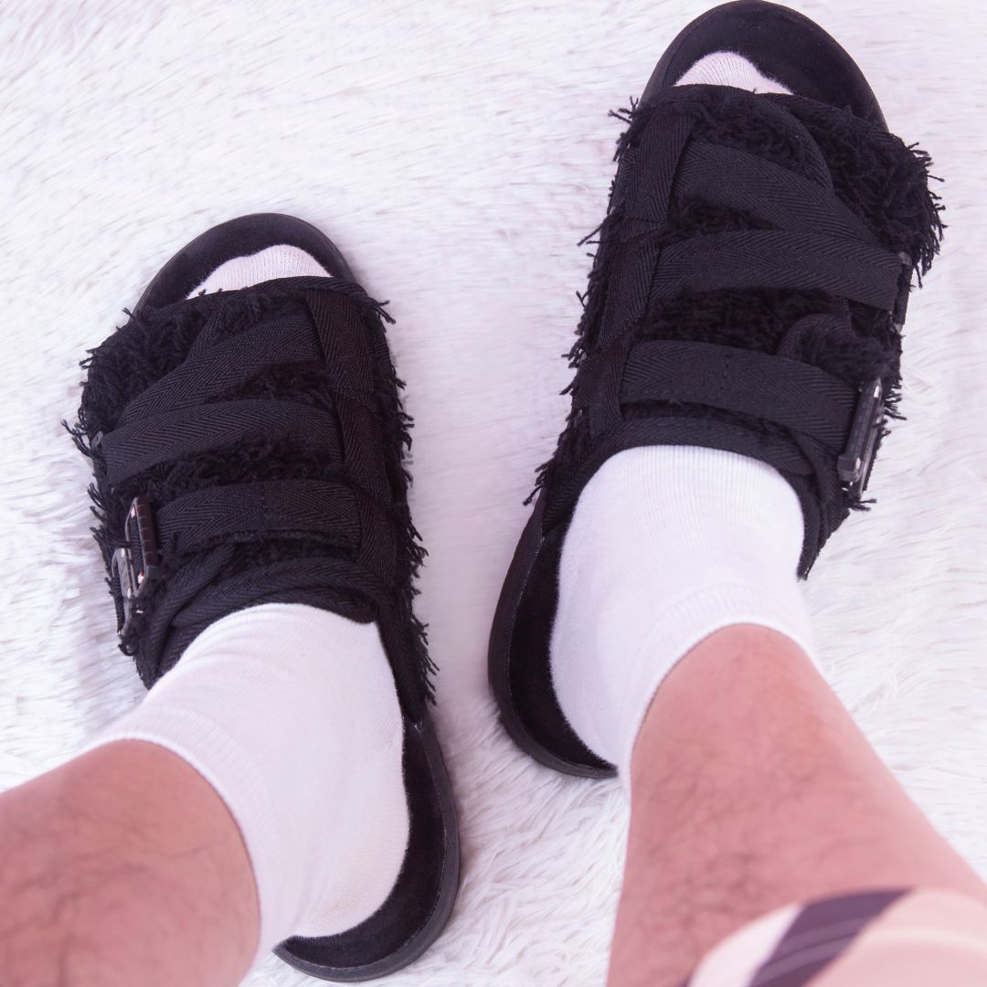 DracoSlides Comfortable Luxurious Slides For Men & Women Black